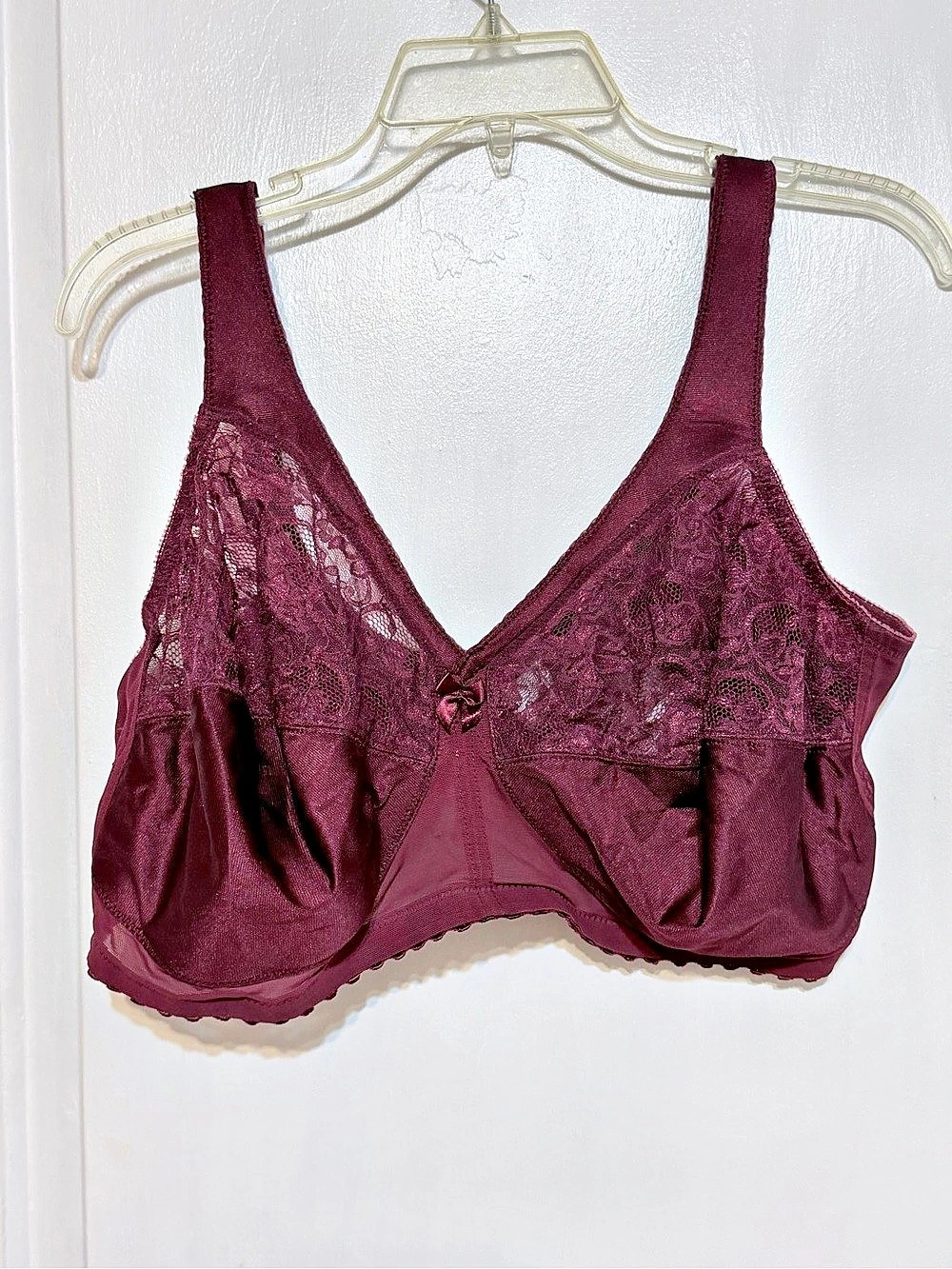 Glamorise Lace WonderWire Bra Floral Lace Bra in Burgundy 46 DD